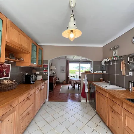 Maison Spacieuse Avec Piscine, Jardins, A 5 Min Des Plages! - Fr-1-239-1064 *