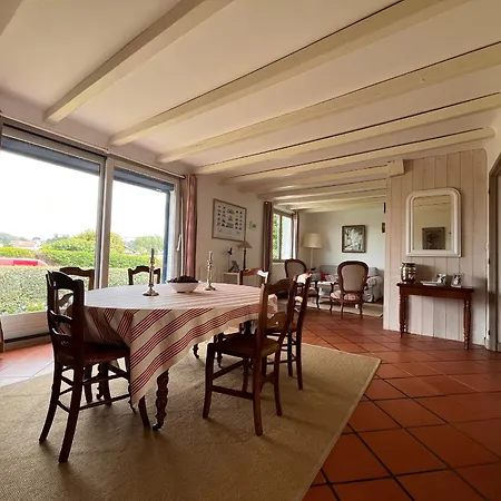 Maison Spacieuse Avec Piscine, Jardins, A 5 Min Des Plages! - Fr-1-239-1064 Holiday home