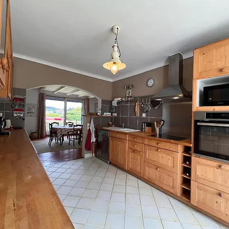 Maison Spacieuse Avec Piscine, Jardins, A 5 Min Des Plages! - Fr-1-239-1064